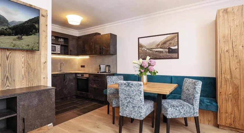 Living Central - Image 1