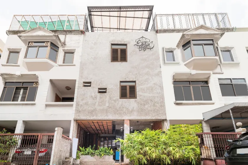 Siam Plug In Hostel - Image 1