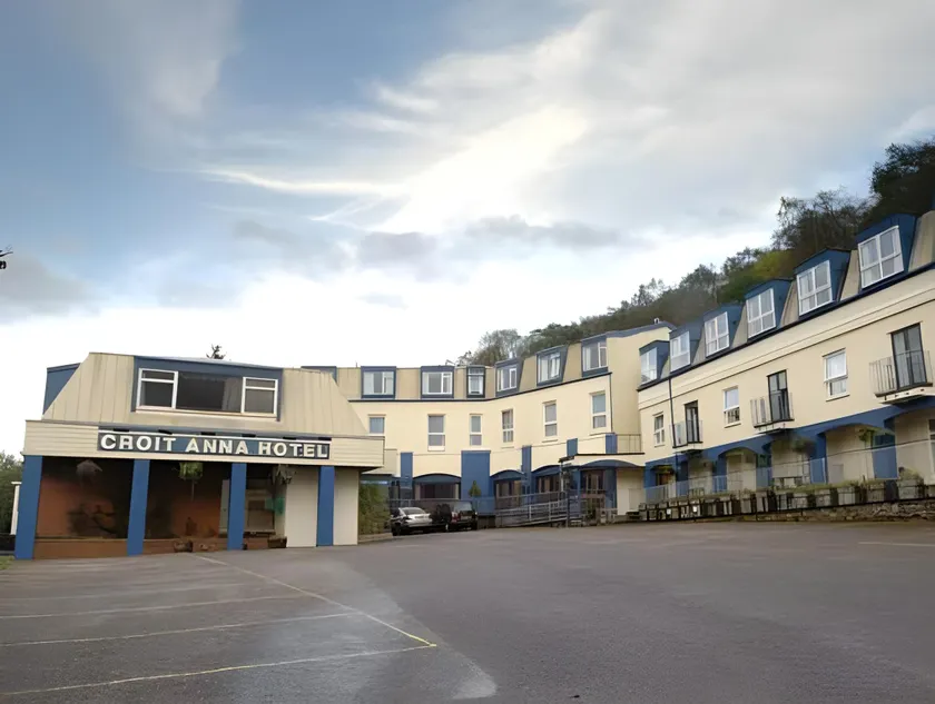Croit Anna Hotel - Image 1