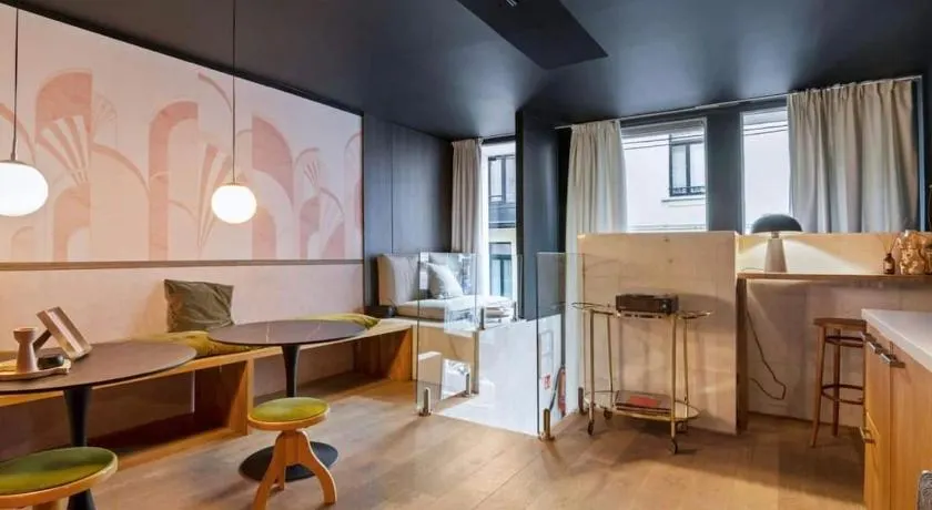 Boutique apartment Antwerp - Image 1