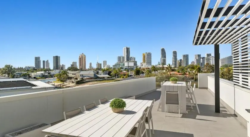 Urban Oasis - Image 1