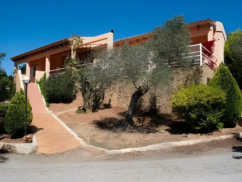 Sol Post - Image 1