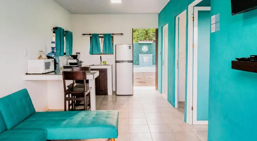 Oceans Breeze Apartment and Rooms - Image 1