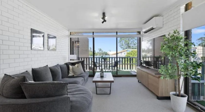 Young unit1 Water Views - Image 1