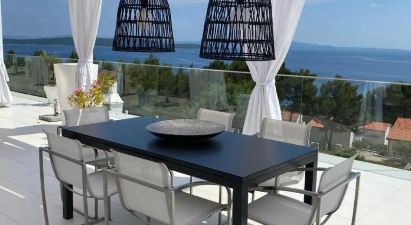 Villa Hvar - Image 1