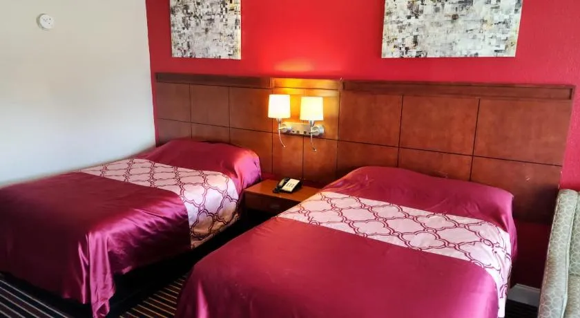 American Inn Chesapeake - Portsmouth - Image 1