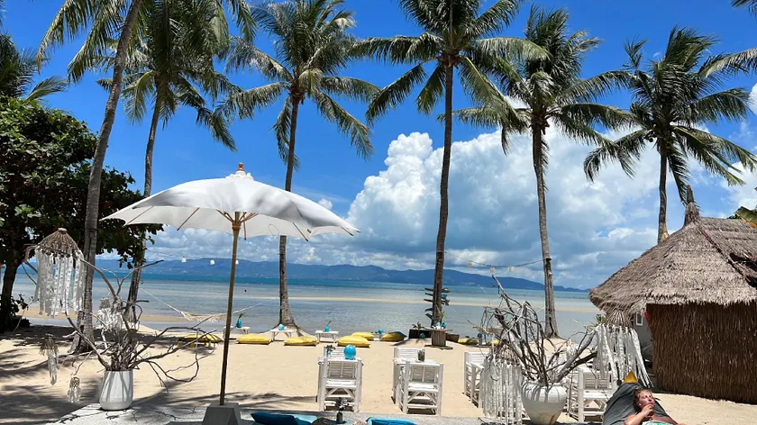 Sea Love Beach Bar & Bungalows - Image 1