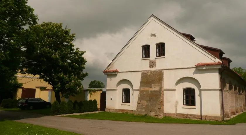 Statek Chmelovice - Image 1