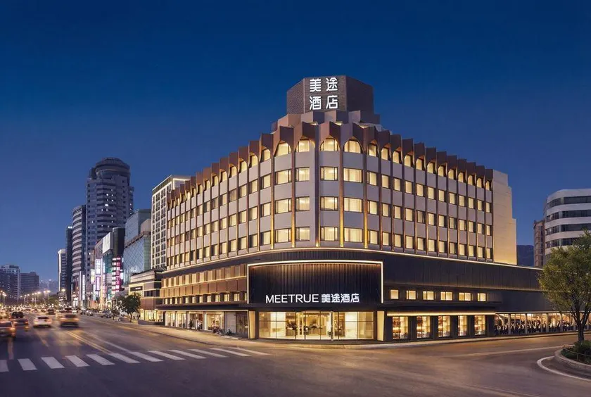 MEETURE HOTEL - Image 1