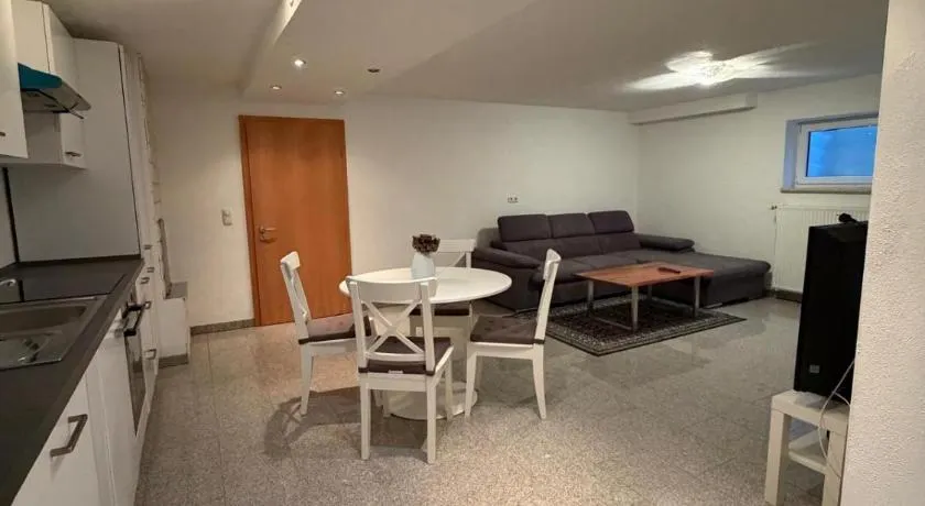 MainZeit Albertshofen 2 Zimmerwohnung Parkplatz - Image 1