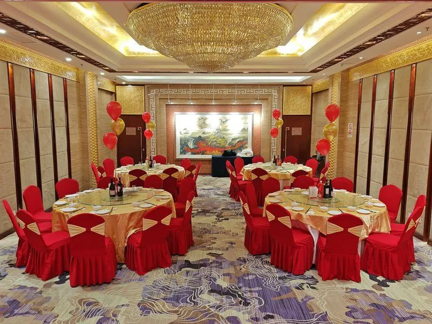 Tangshan Hotel - Image 1