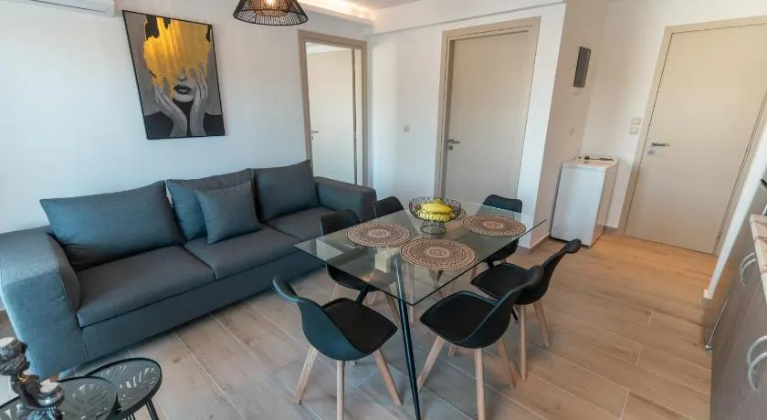 Laura City Apartments by the Sea - Image 1