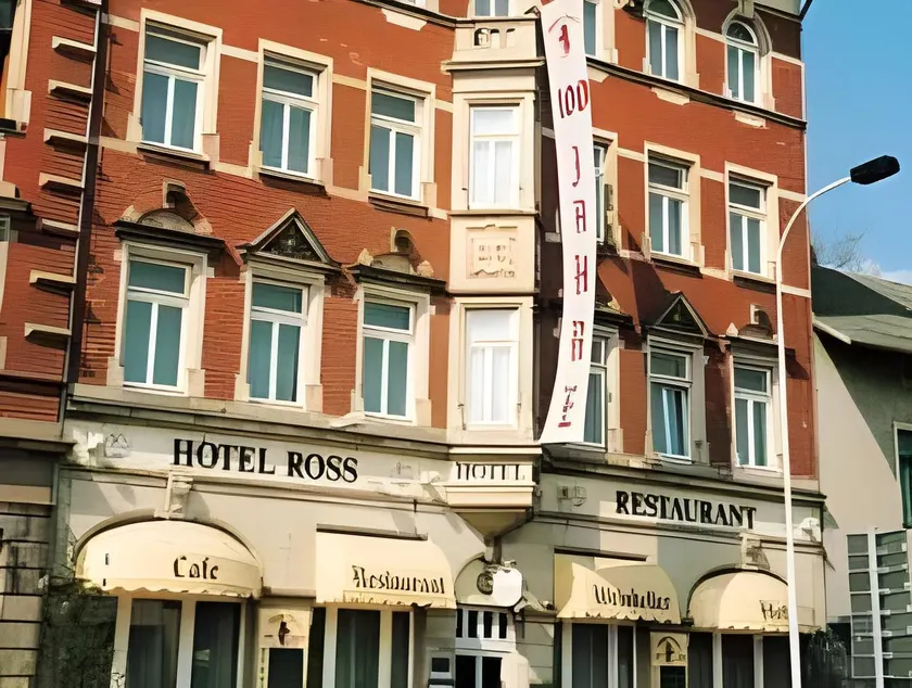 Hotel Ross - Image 1