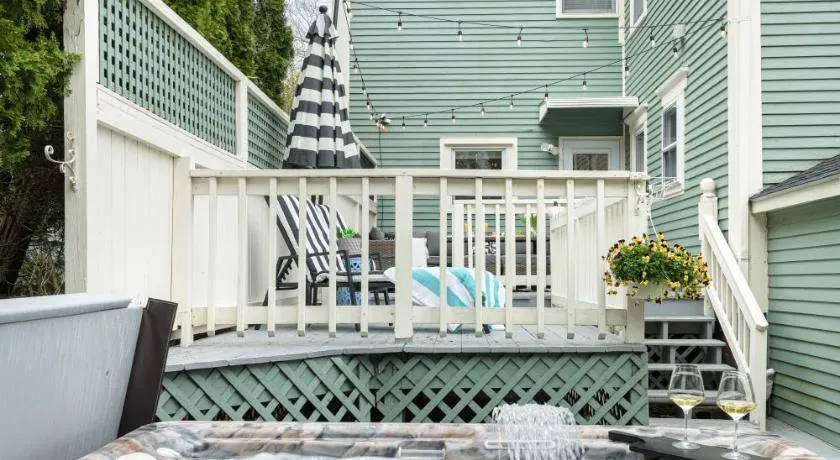 The Front Porch Vacation Rentals - Image 1