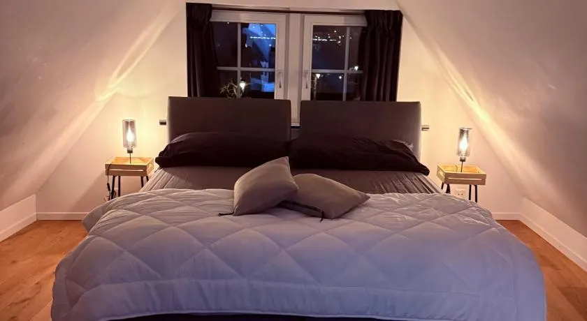 2 Home - Image 1