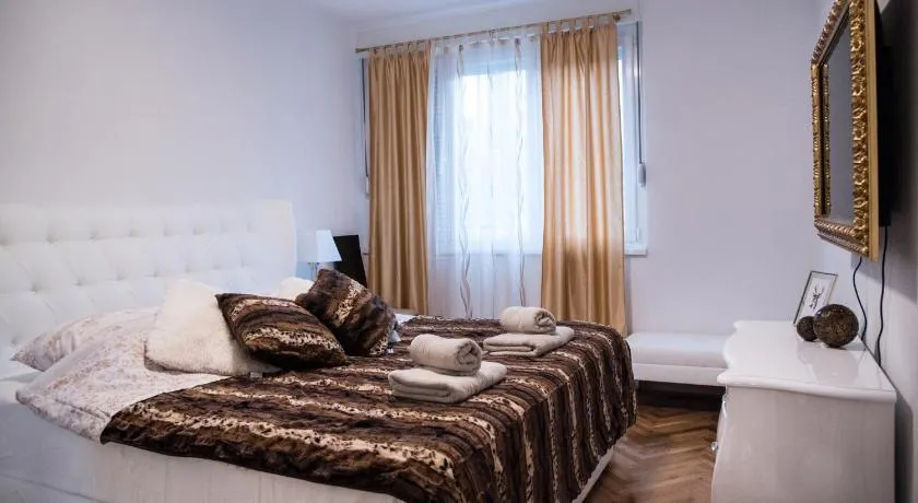 Đeni luxury apartment - Image 1
