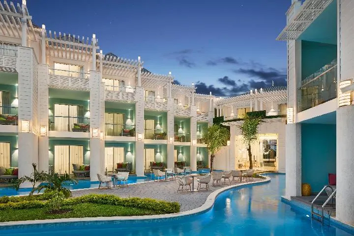 Azul Beach Resort Negril, Gourmet All Inclusive by Karisma - Image 1