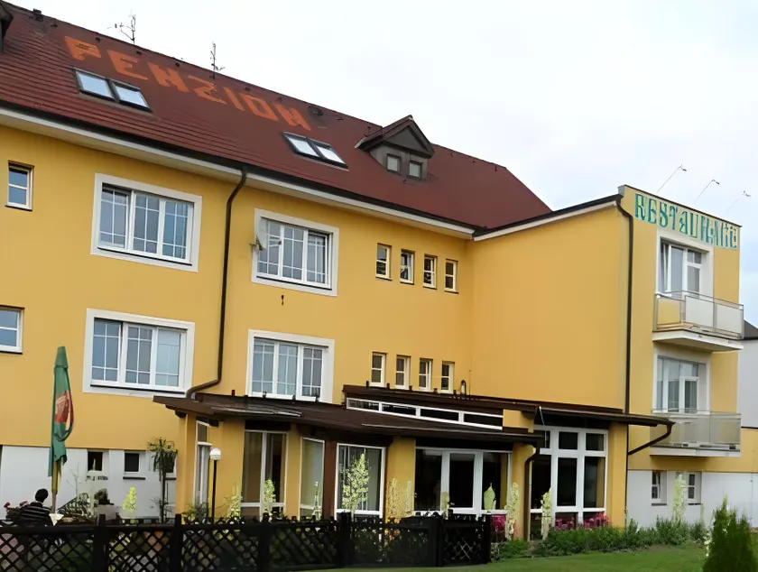 Pension a Restaurace U Mydlářů - Image 1
