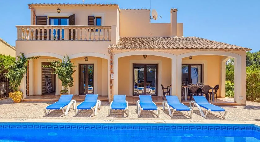 Maison de vacances Villa Karen avec piscine et Wi-Fi - Image 1