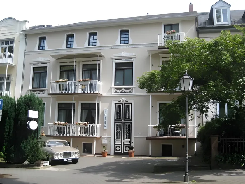 Hotel Villa Kisseleff - Image 1