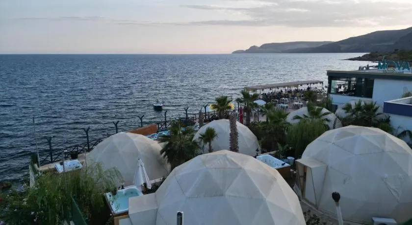 Lamoya Suites - Image 1