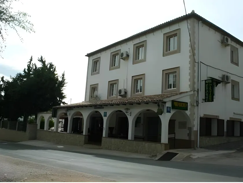 Hotel Mirasierra - Image 1