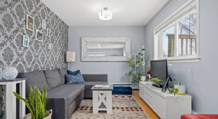 Ramsay Manor | Bright and Open Coziness - Walk to Stampede - Image 1