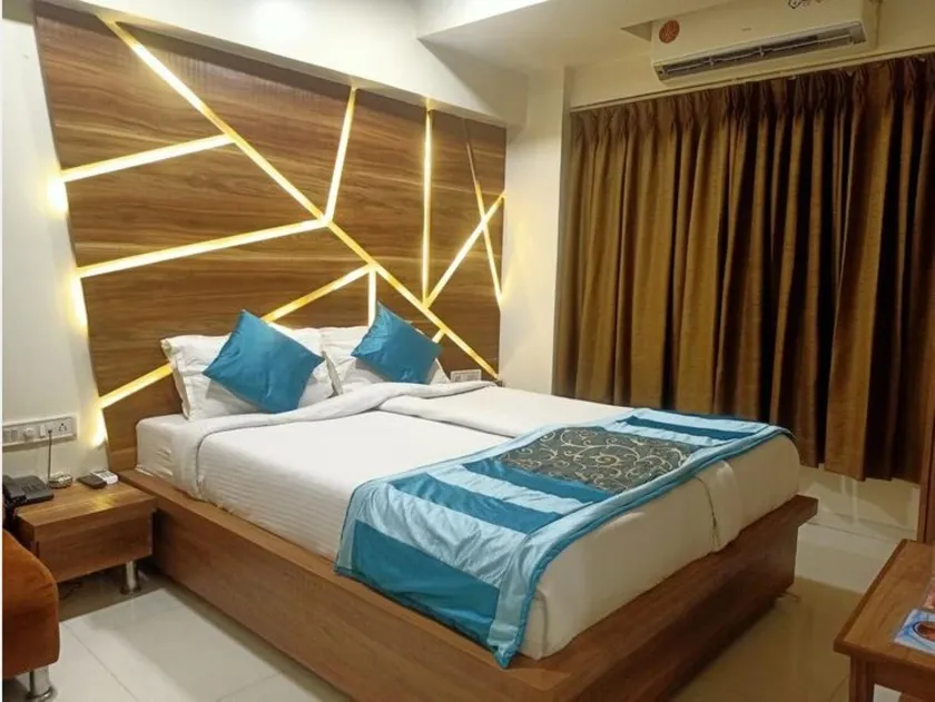 Hotel Citizen - Surat - Image 1