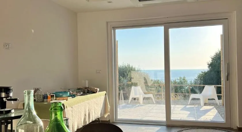 Leukos Home Relais Ecoretreat b&b - Image 1