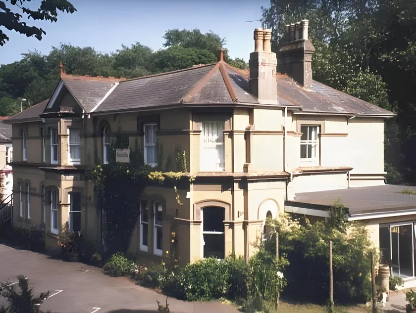 Foxhills of Shanklin - Image 1