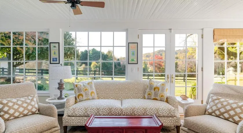 Farlea: Classic Country Charm Minutes from UVA - Image 1