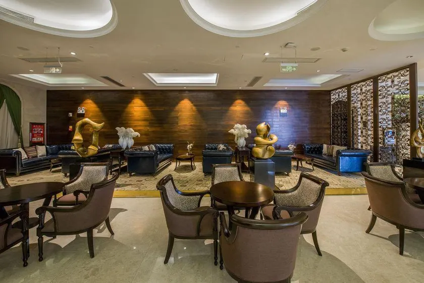 Luwan International Hotel Shenzhen - Image 1