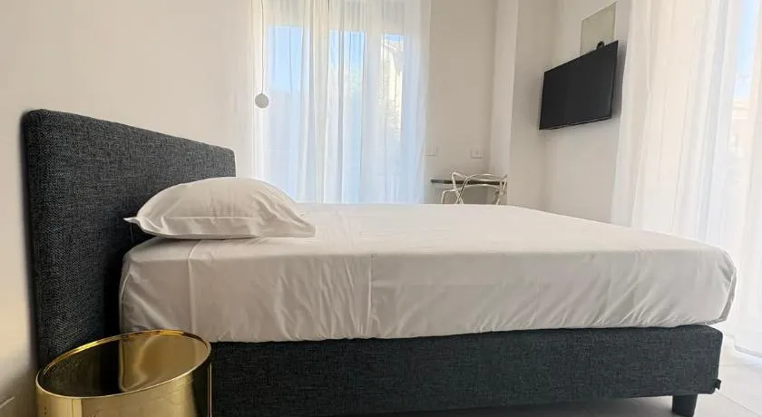 Ruffini Boutique Rooms - Image 1
