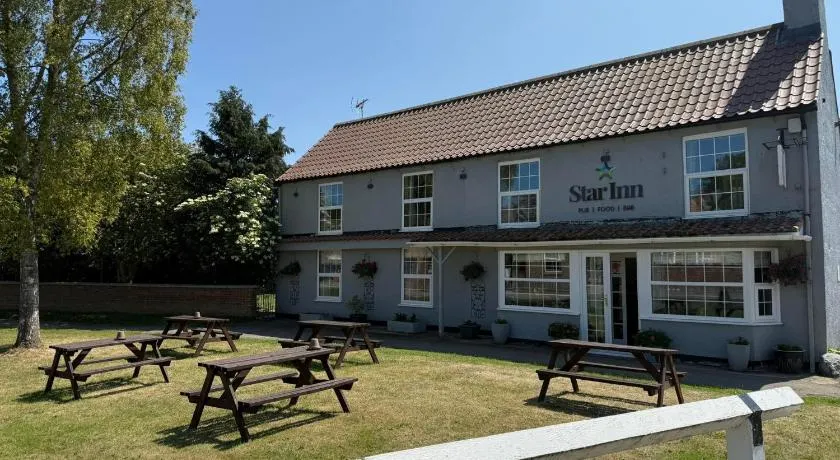 The Star Inn Weaverthorpe - Image 1