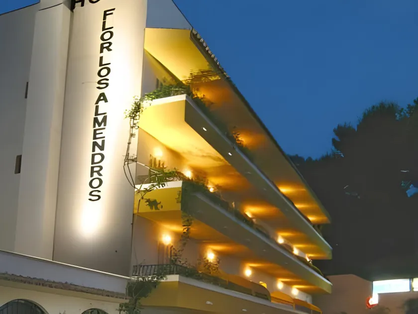 FLOR los Almendros Hotel - Image 1