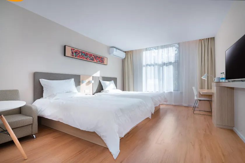 Hanting Hotel Nanjing Hexi Jiqingmen Street - Image 1