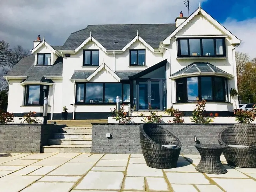 Railway Country House - Image 1