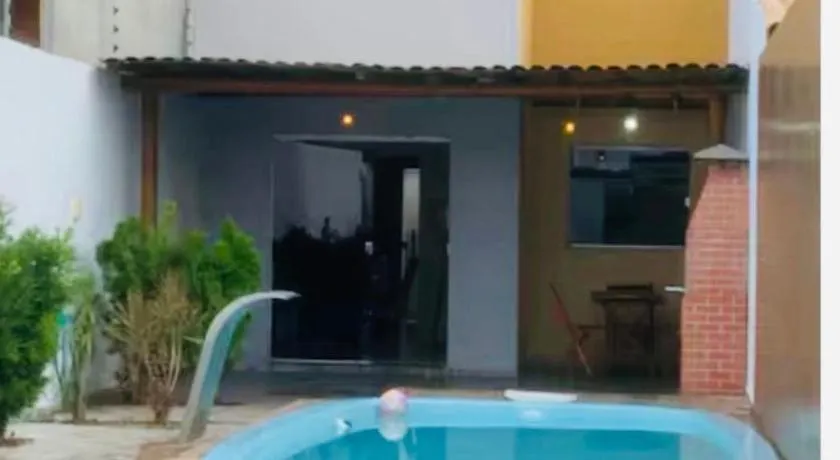 Casa com piscina moderna e aconchegante para sua maior comodidade - Image 1