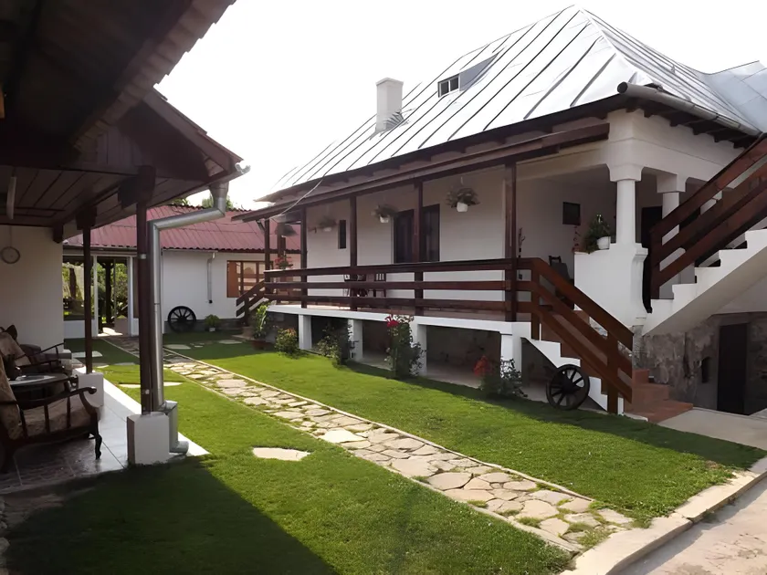 Casa Veche - Image 1