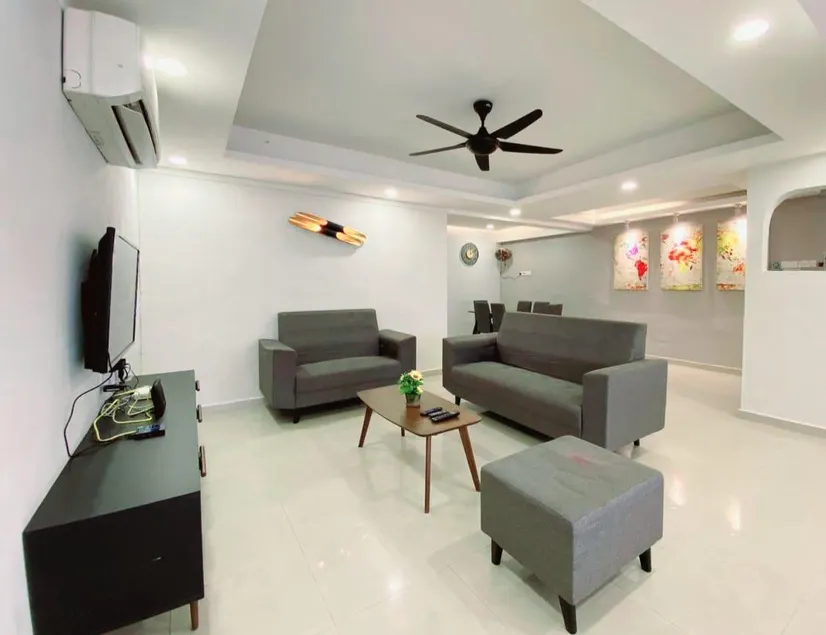 Modern Stylish Double Storey 5Room 9Pax @Icon city - Image 1
