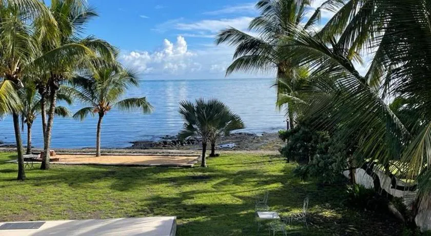 Canari Waterfront Villas - Image 1