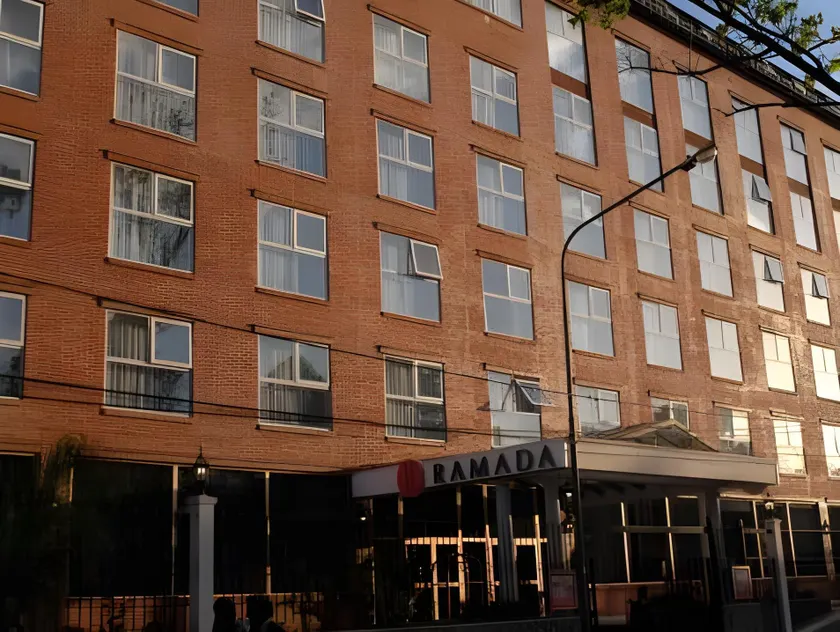 Ramada by Wyndham Buenos Aires - Image 1
