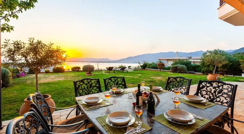 Sunset Paradise - Verga's Utimate Seaview Getaway - Image 1