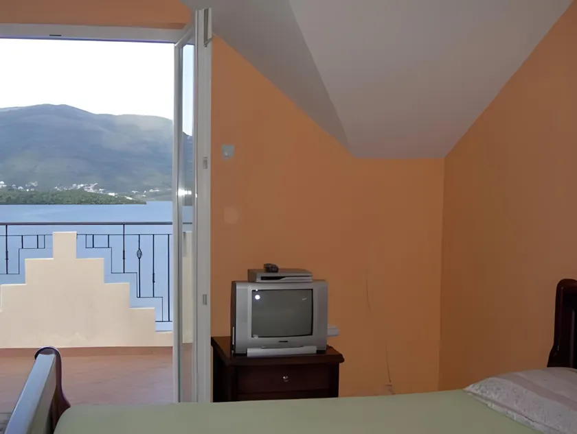 Dubravcevic Residence - Image 1