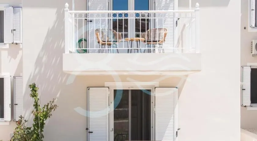 8 Homes - Image 1