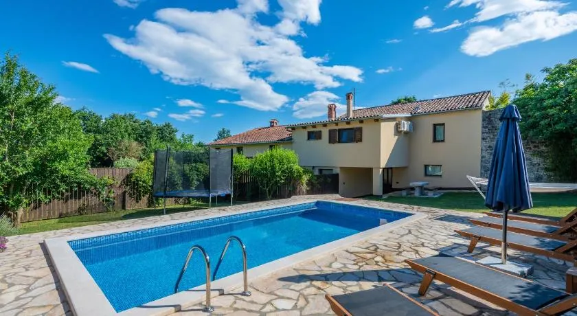 Villa Ladonja, a charming and cozy villa in a rustic setting - Image 1