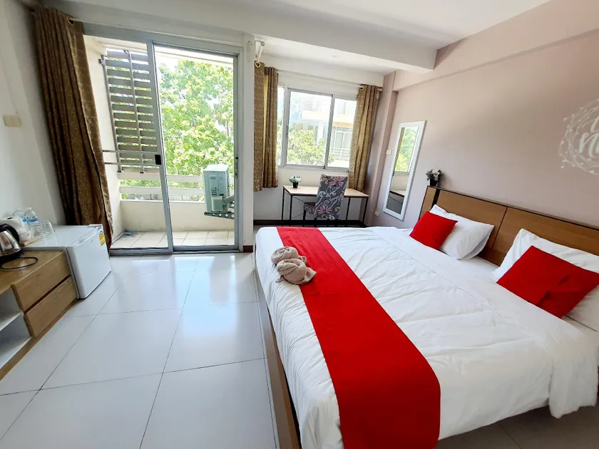 Park Bangyai Residence - Image 1