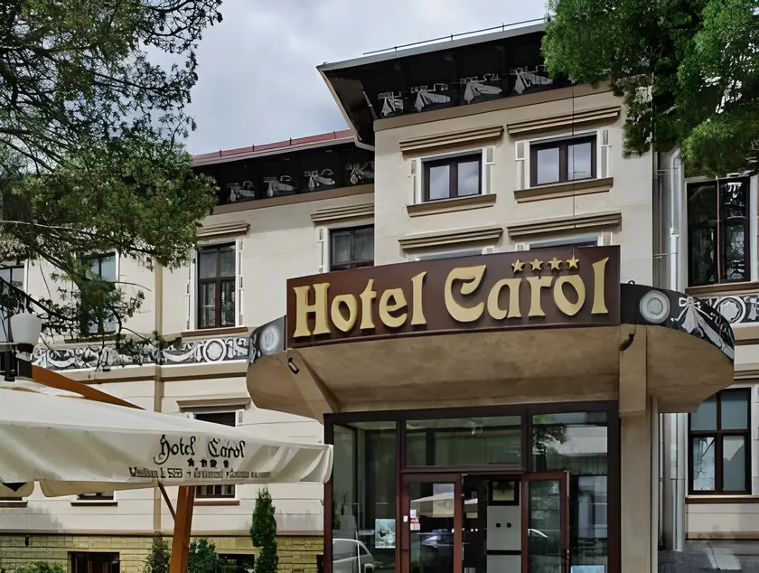 Hotel Carol - Vatra Dornei - Image 1