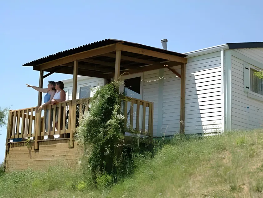 Camping Le Bourdieu - Image 1