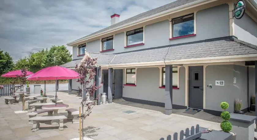 The Village Inn - Image 1